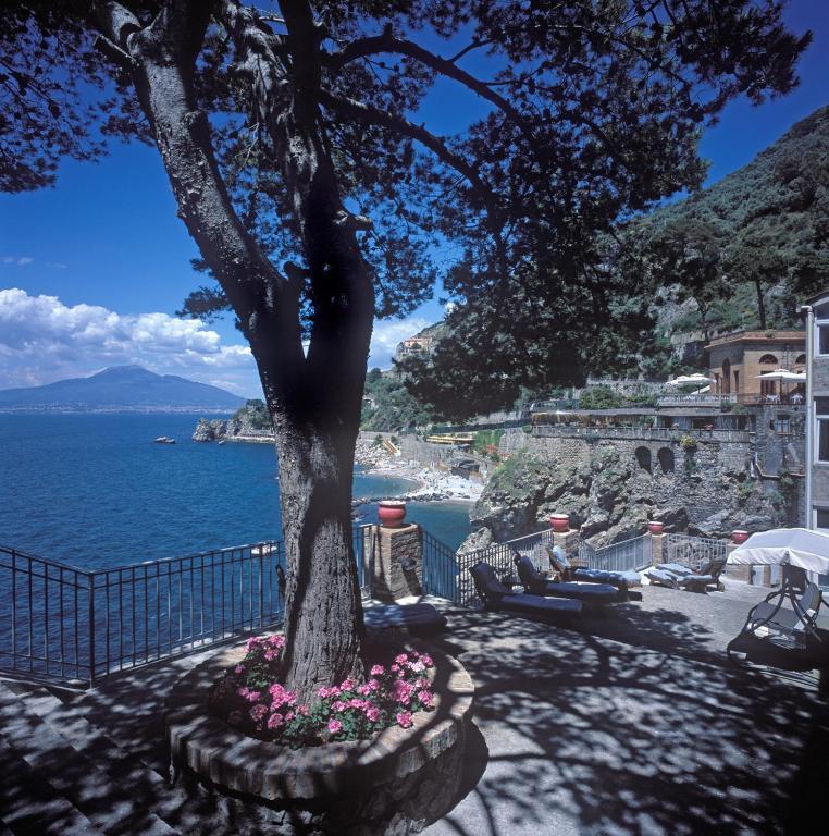 Hotel Scrajo Wellness & Mineral Spa Neapolitan Riviera מראה חיצוני תמונה
